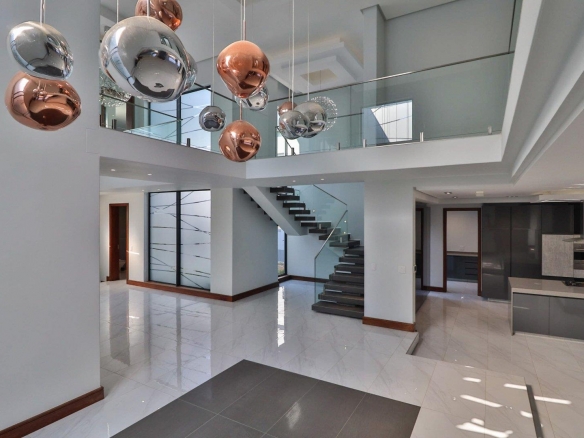 2 BEDROOM TOWNHOUSE FOR SALE IN BRACKENHURST