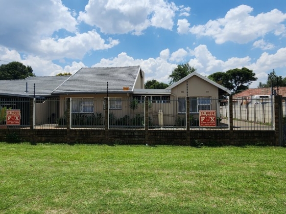 BEST BUY IN BRACKENHURST