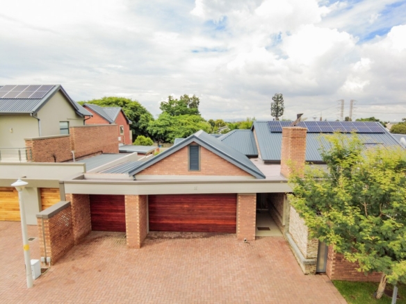 Single storey stunner in an estate