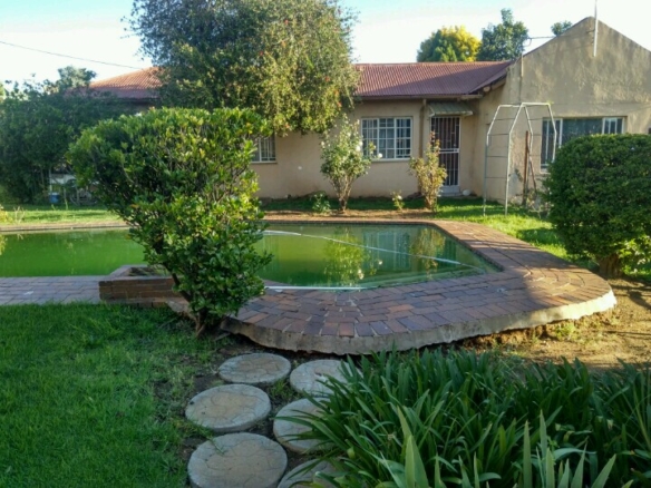 A Beautiful and Neat Home in Haddon For Sale.