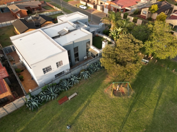 Glamorous home with modern finishes well positioned in a secure area
