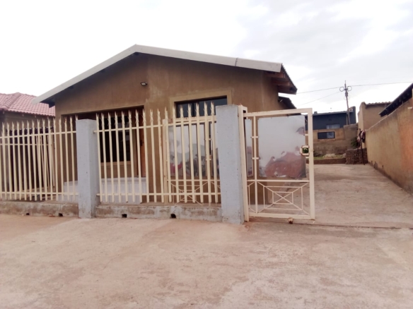 A newly renovated property in Mapetla