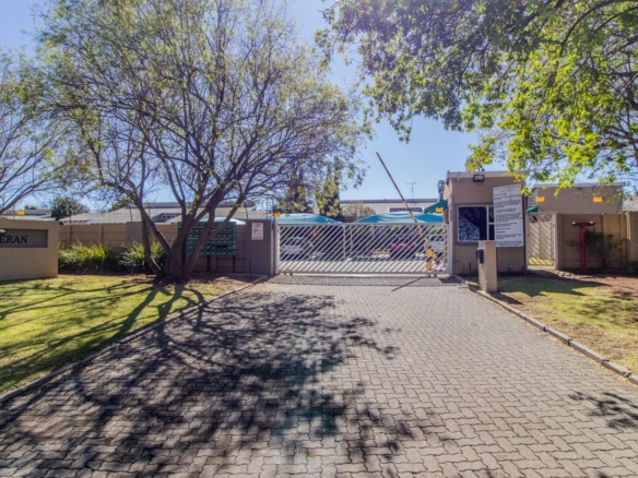 Stylish Starter Home or Smart Investment – Right in the Heart of Meyersdal!